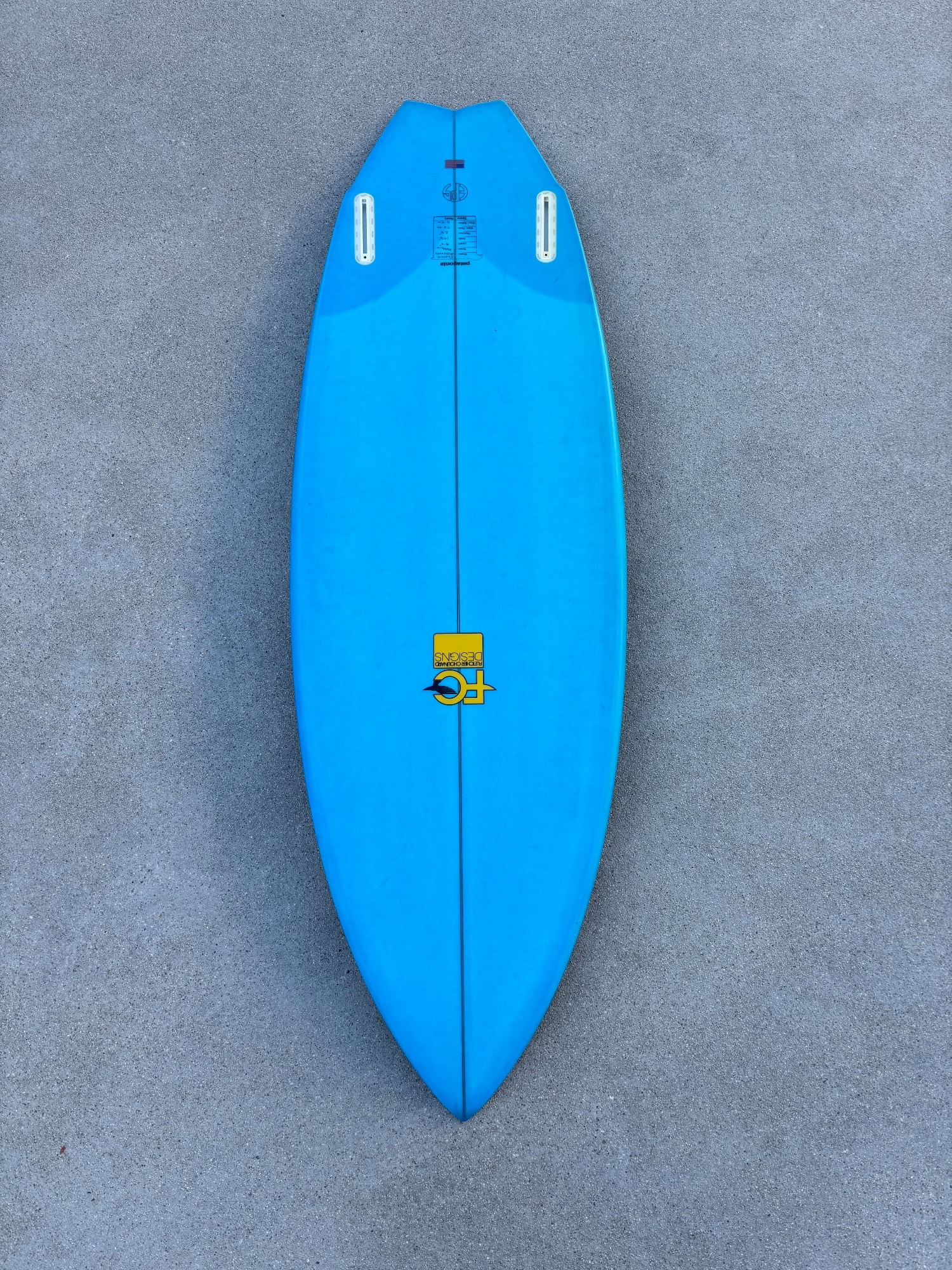 5’4 FCD Mako Twin (4 of 5)