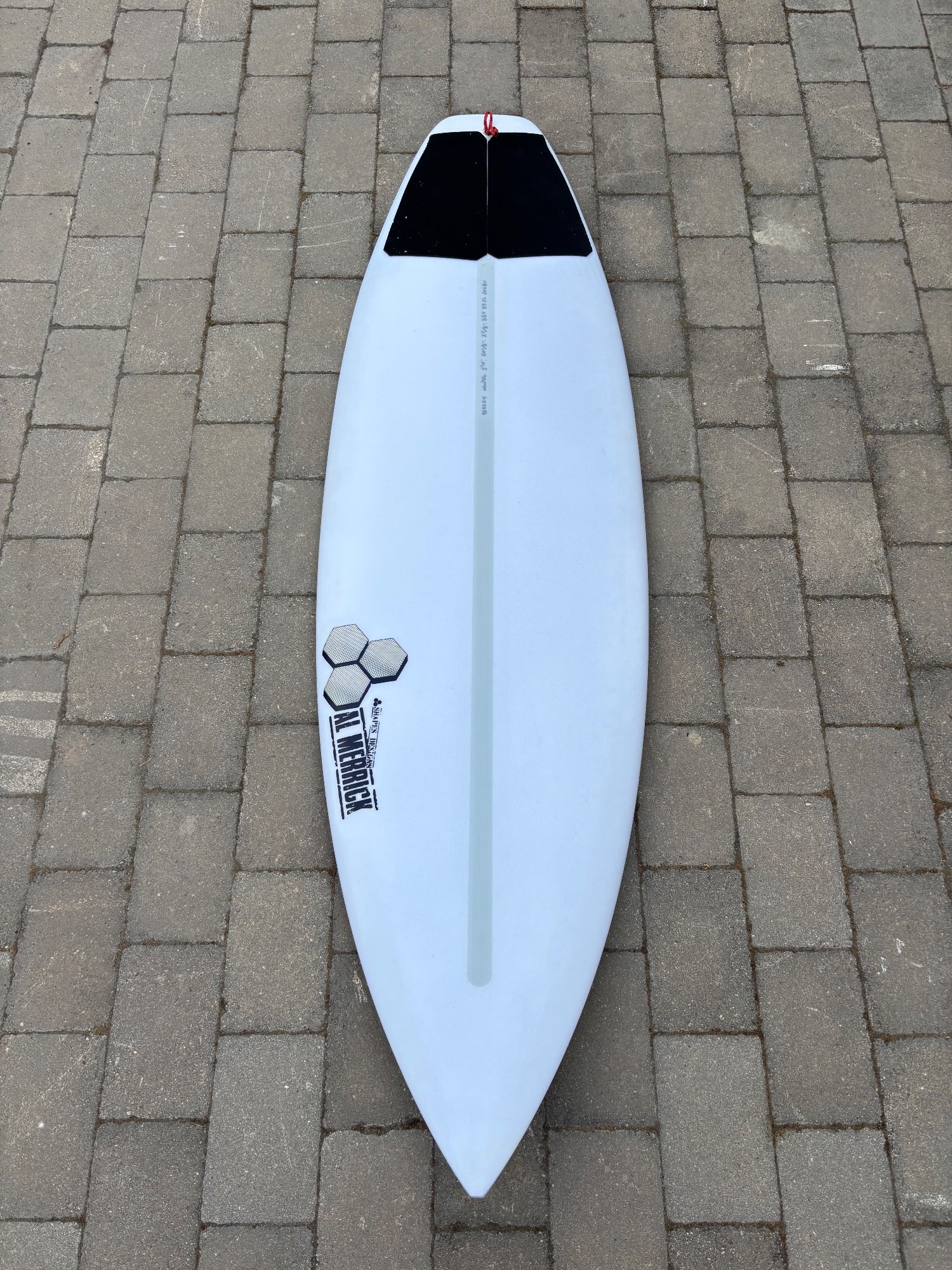 Dumpster Diver 2 Epoxy 5’10 (5 of 6)
