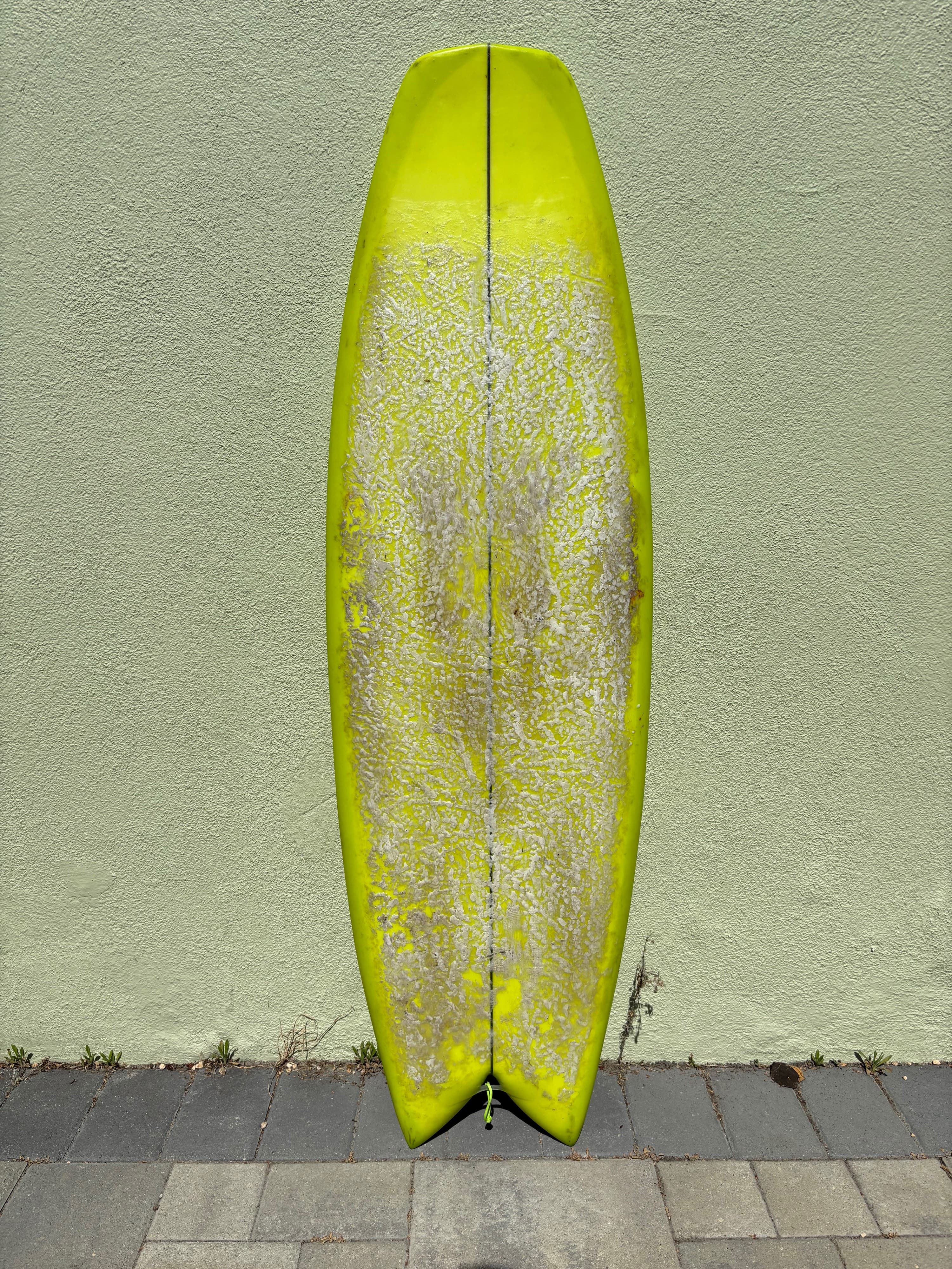 Toy Boat Surfboard - 5'5 - Image 1