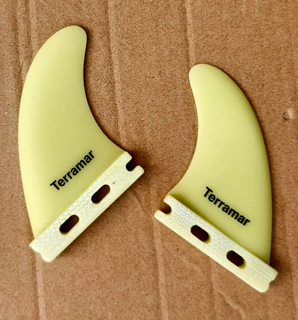 TERRAMAR SURFCO "MR" TWINZER FUTURE BASE GLASS SURFBOARD Fin - Image 1