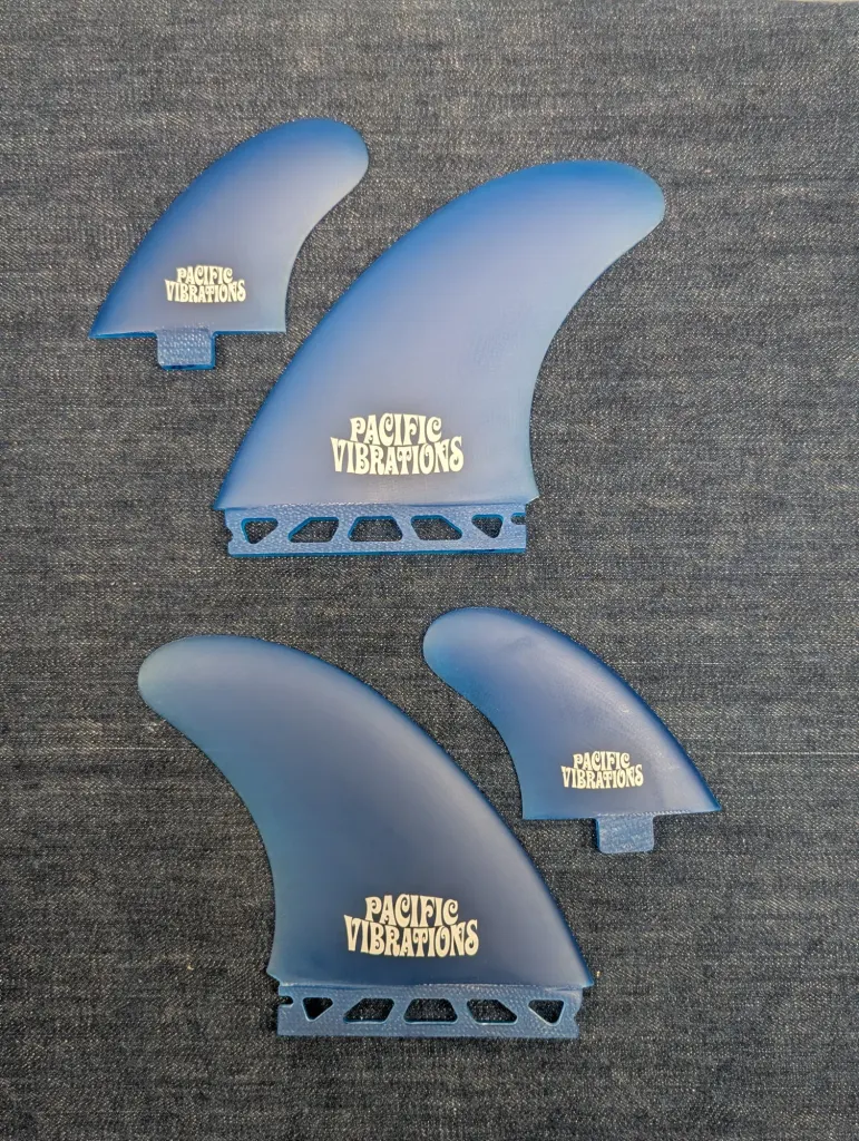 PACIFIC VIBRATIONS Twinzer Surfboard Fins FCS / Futures - Image 1