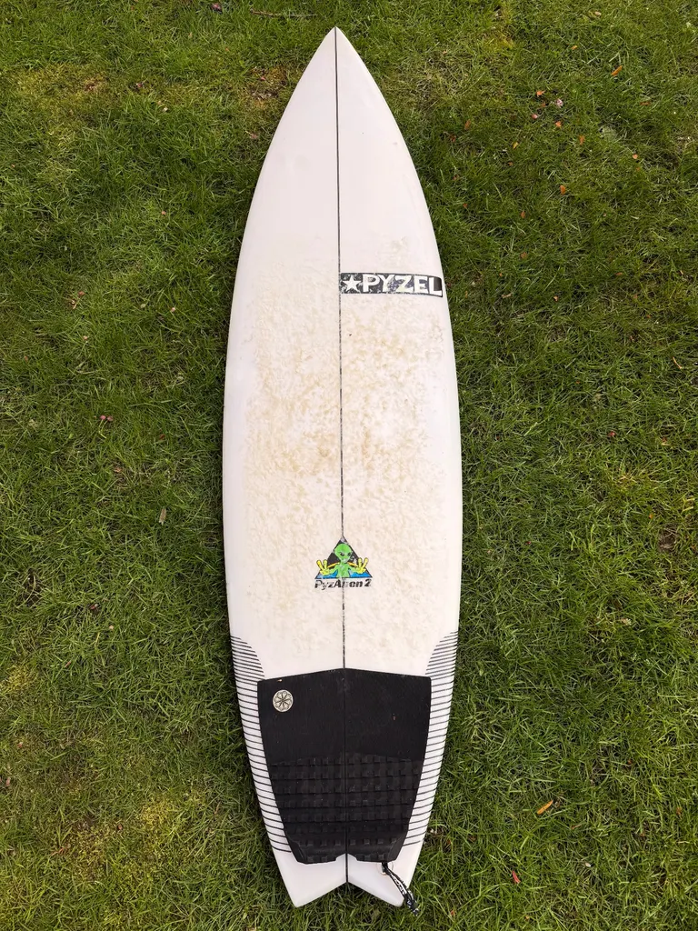 5’10 Pyzel Pyzalien 2 - Image 1