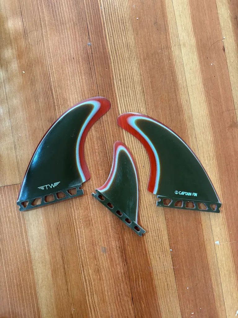 Captain Fin 2+1 - Image 1