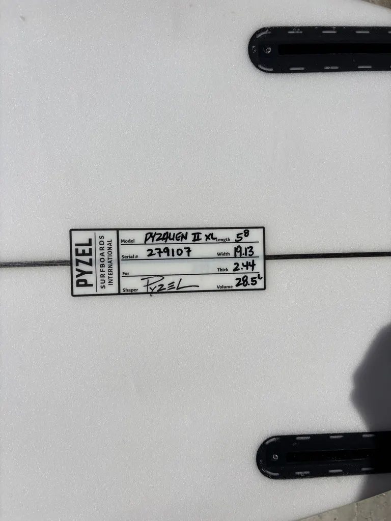 5’8 Pyzel Surfboards Pyzalien 2 XL - Image 7
