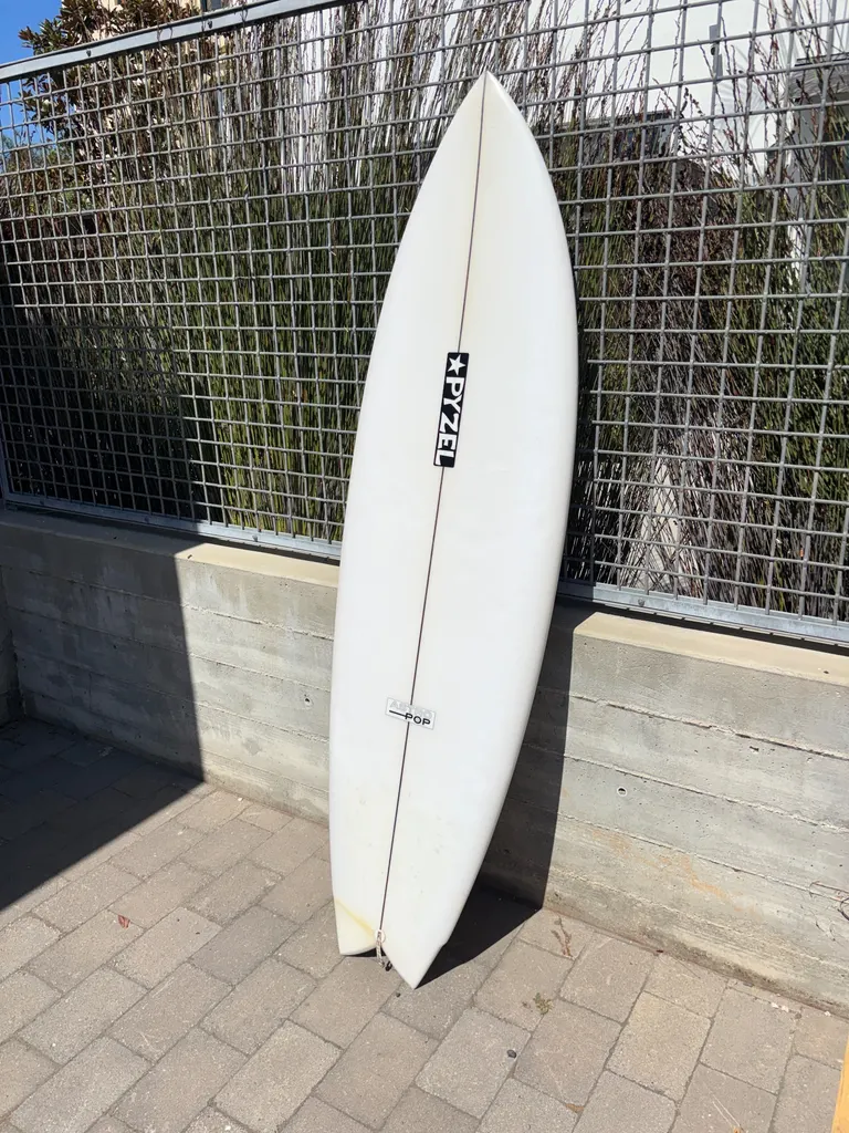 5’10 Pyzel Surfboards Astro Pop - Image 2