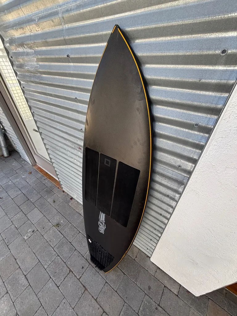 5’8 JS Surfboards Sub Xero Carbotune - Image 9