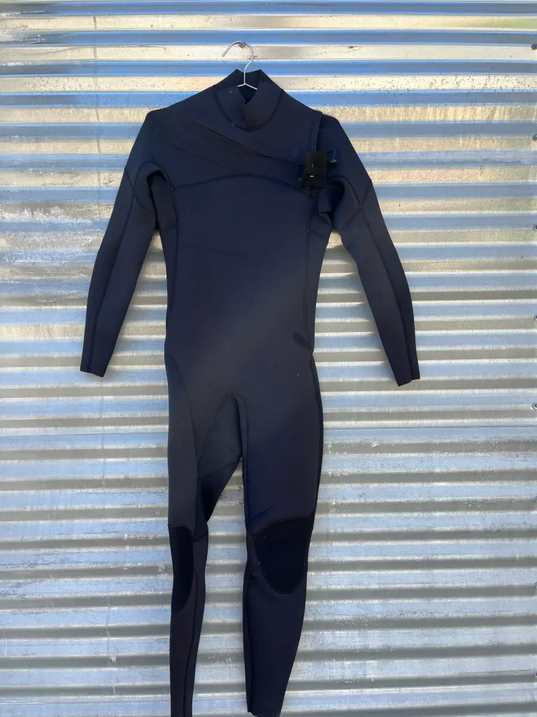 Need Essentials Brand New Medium 3/2 - Image 4