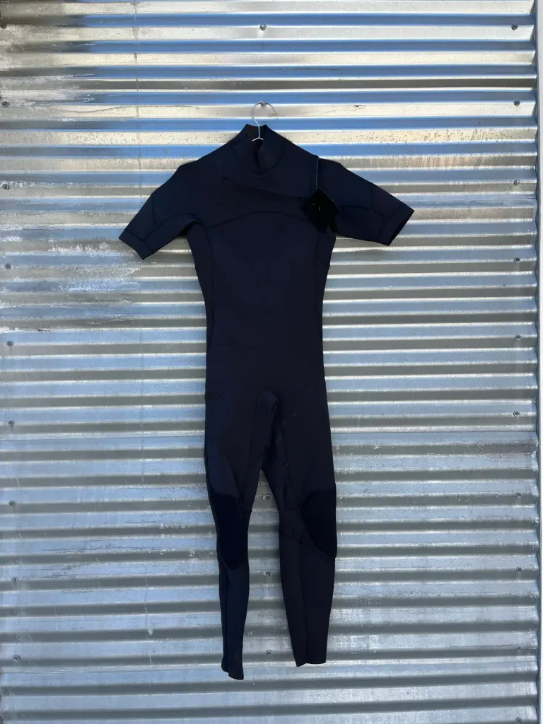 NeedEssentials Wetsuit 2mm Short Arm - Small - Image 4