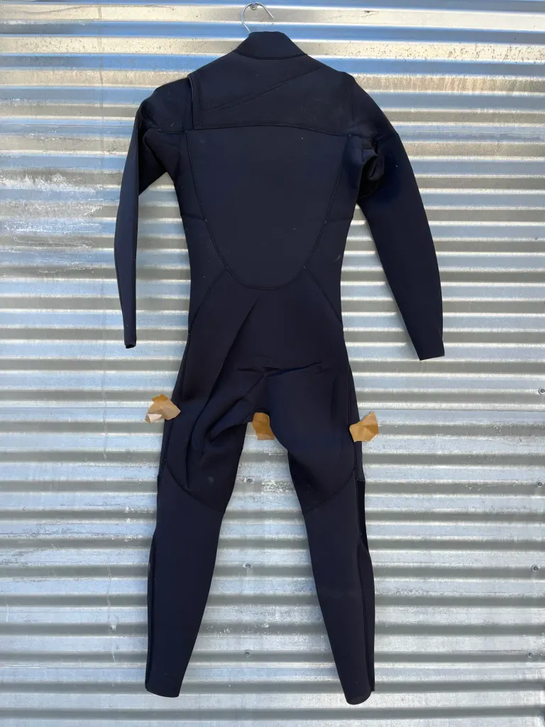 NeedEssentials 3/2 Chest Zip - M - Image 2