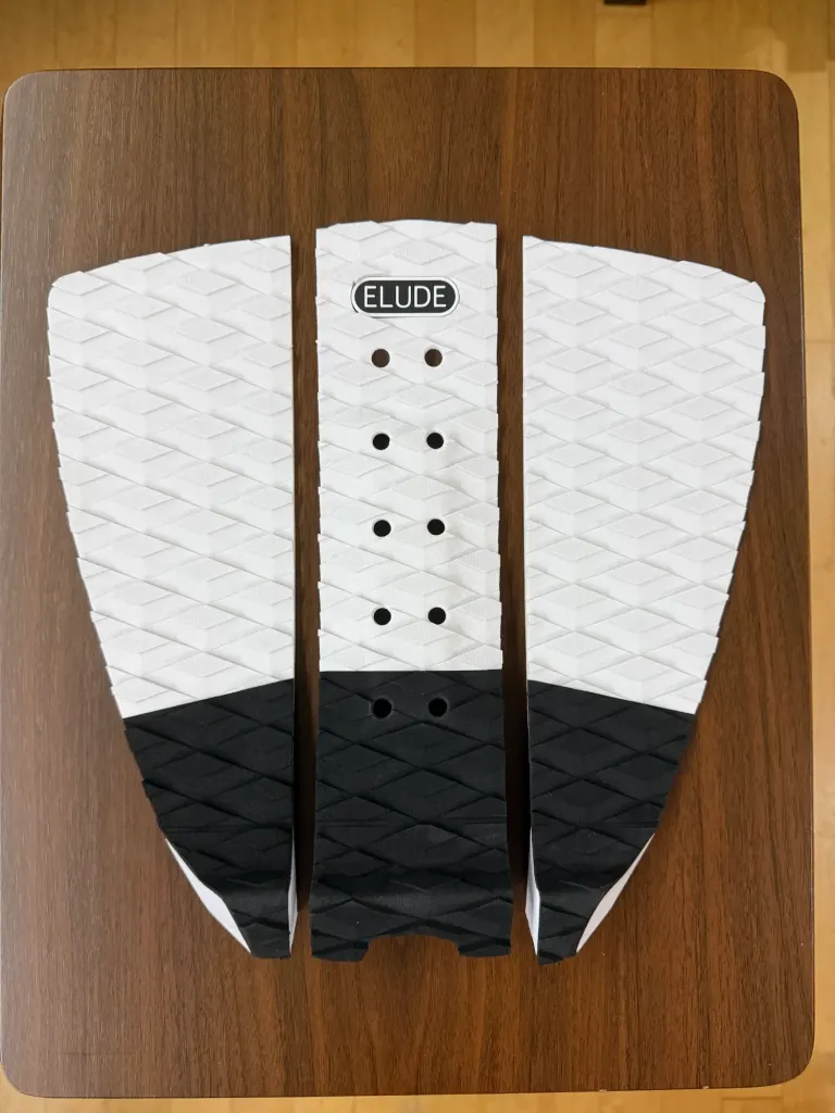 ELUDE Arch Traction Pad 3M Adhesive - White/Black - Image 1